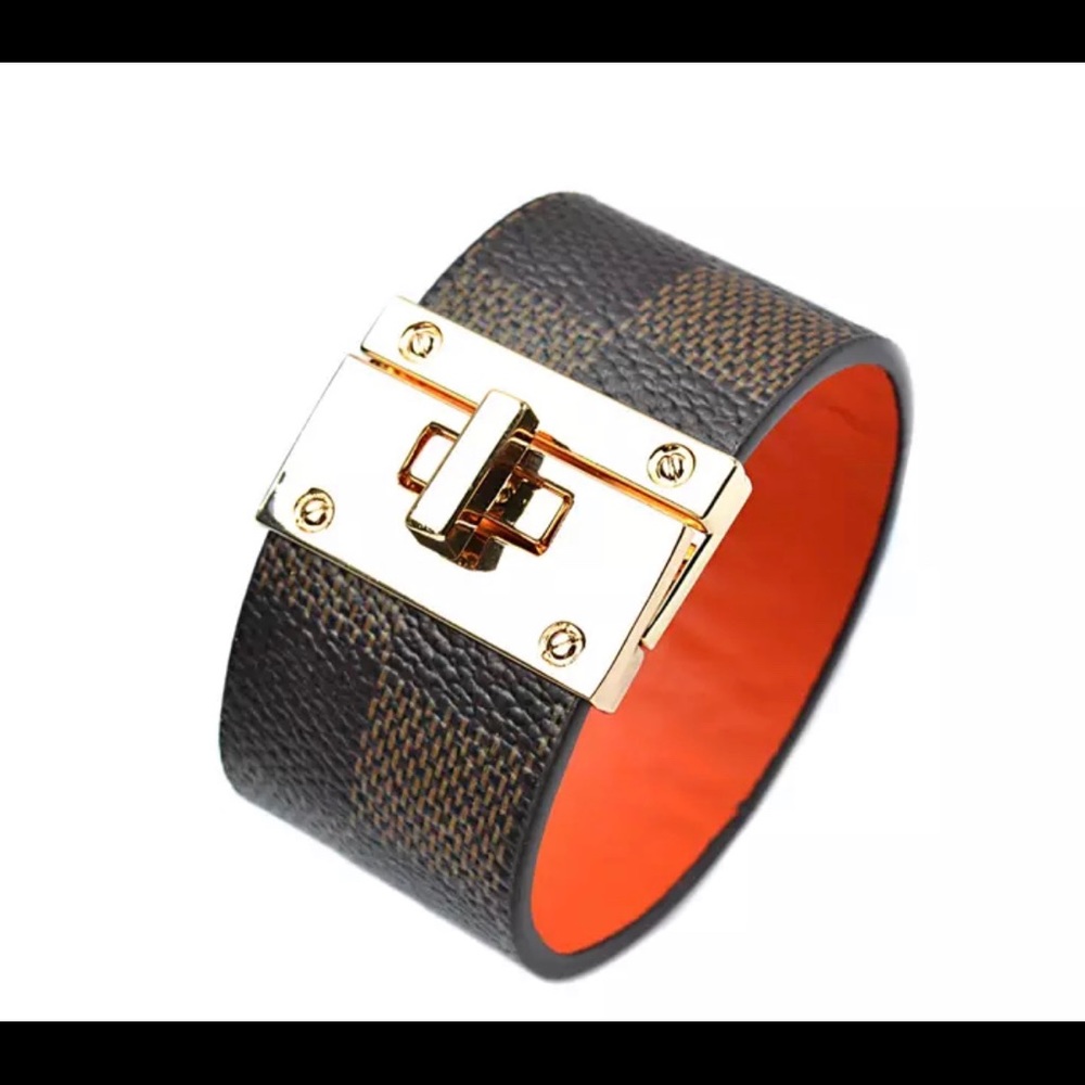 Luxury  Wide Leather Bracelet